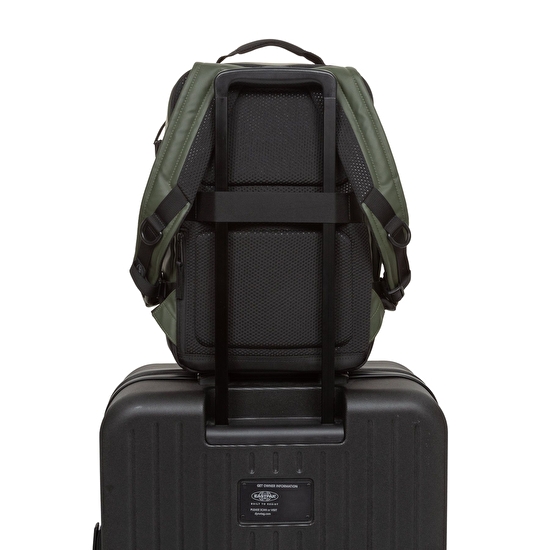 Eastpak TECUM CABIN CNNCT TOP KHAKI SIRT ÇANTASI
