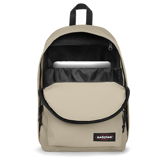 Eastpak OUT OF OFFICE BEACH BEIGE SIRT ÇANTASI