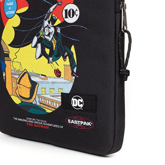 Eastpak DC COMICS X EASTPAK BLANKET M BATMAN COVER LAPTOP KILIFI